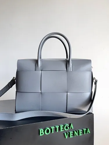 All categories 💚 Authentic bags 💚 BV 2025 new Bottega Veneta large plaid woven men's briefcase